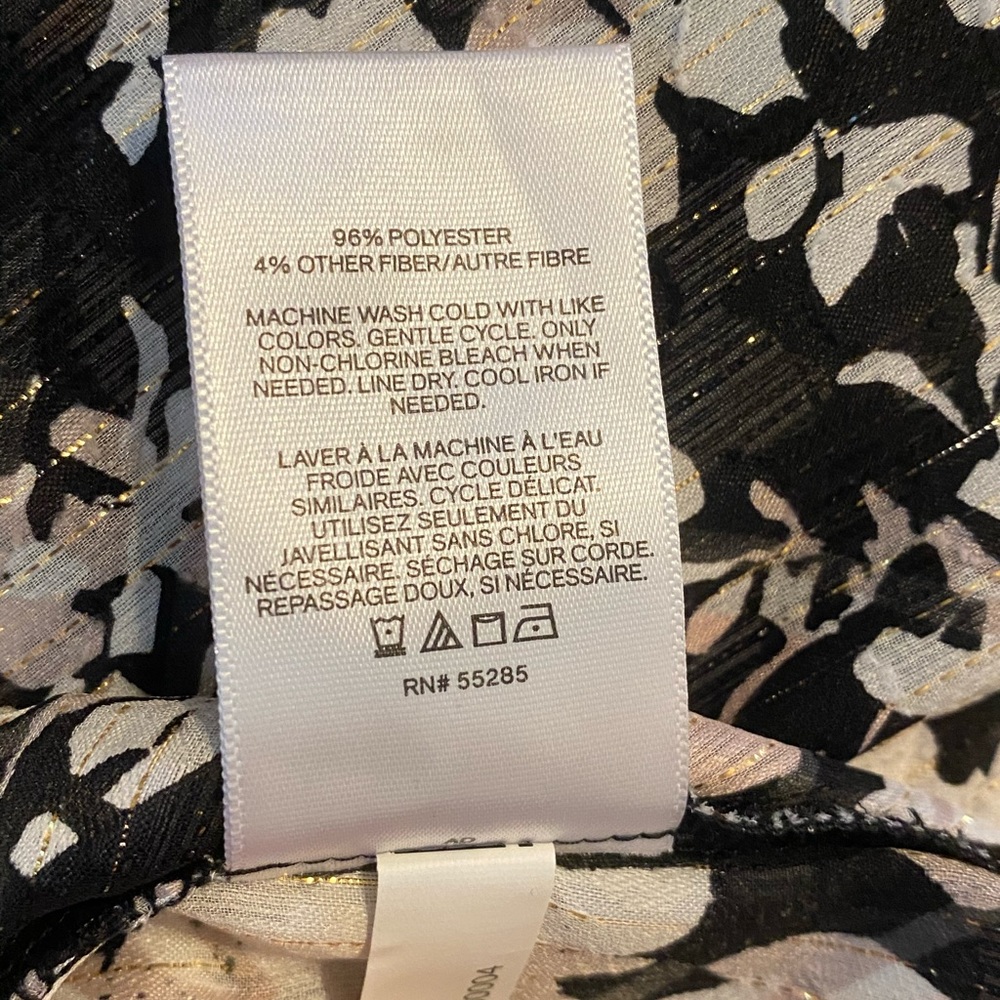 Express Metallic Floral Ruffle Top - Picture 5 of 6